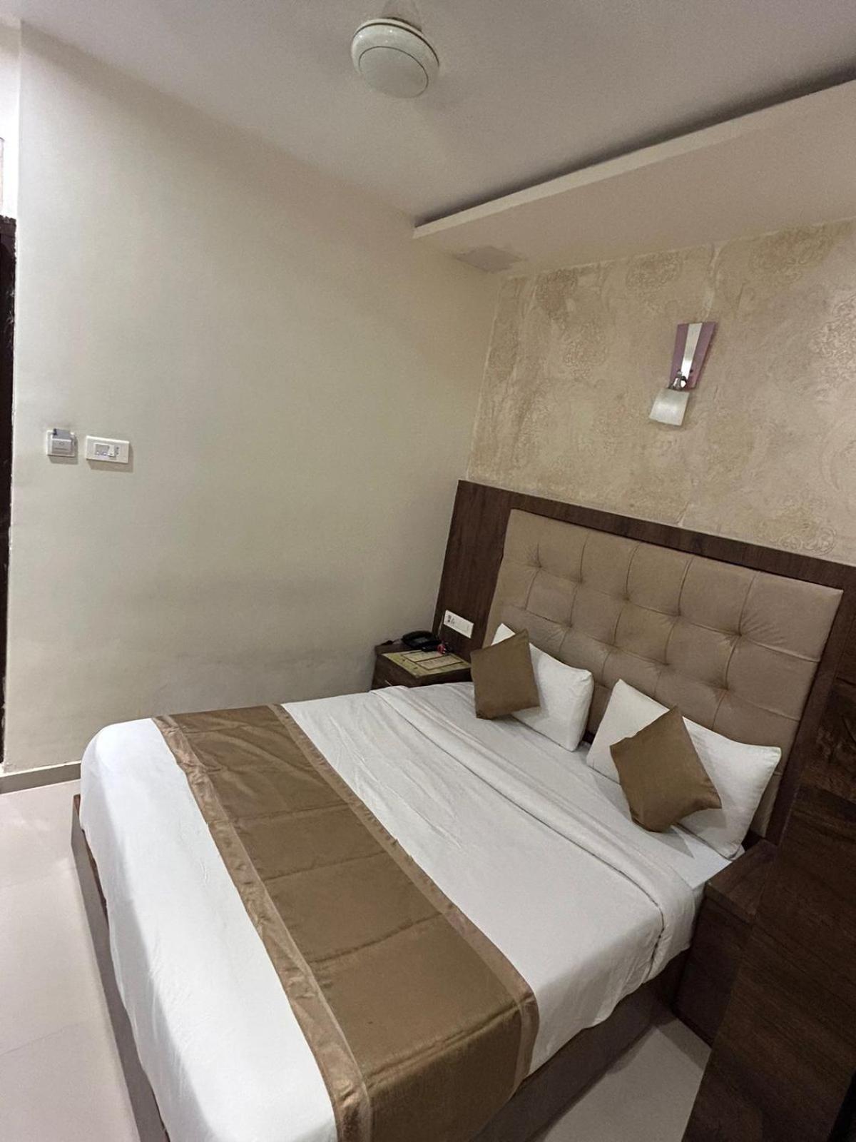 Hotel Bkc Mannat Mumbai Exterior foto