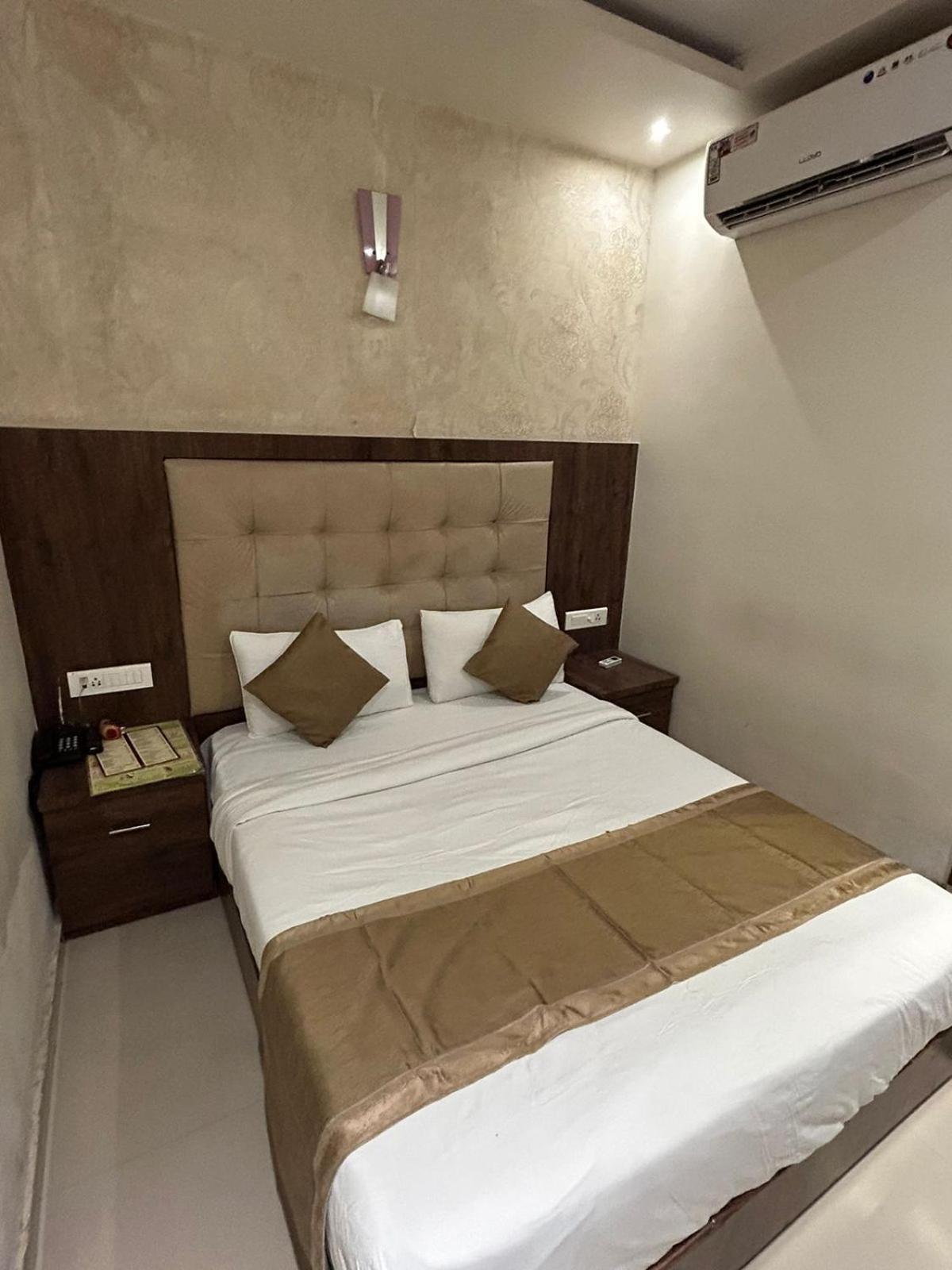Hotel Bkc Mannat Mumbai Exterior foto